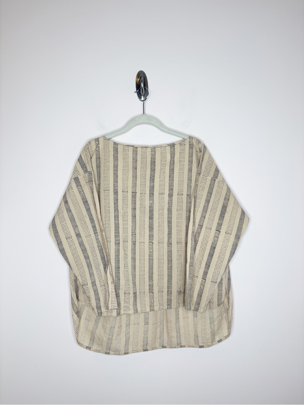 World Of Crow Everyday Top Sandstone Size Small — image 2 of 8
